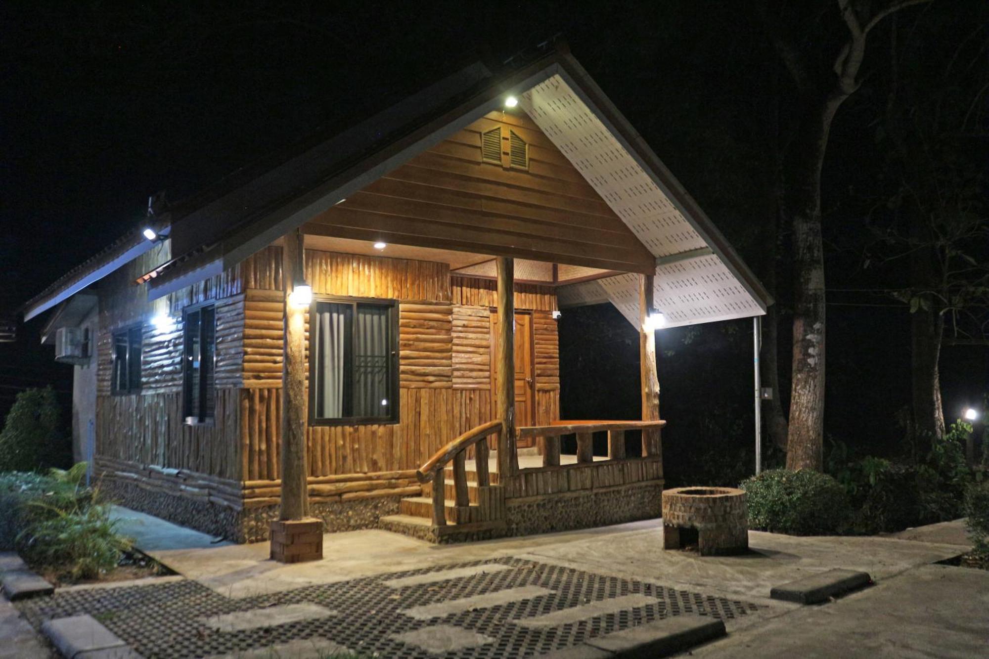 Baan Khue Wieng Resort Mae Sariang Exteriér fotografie