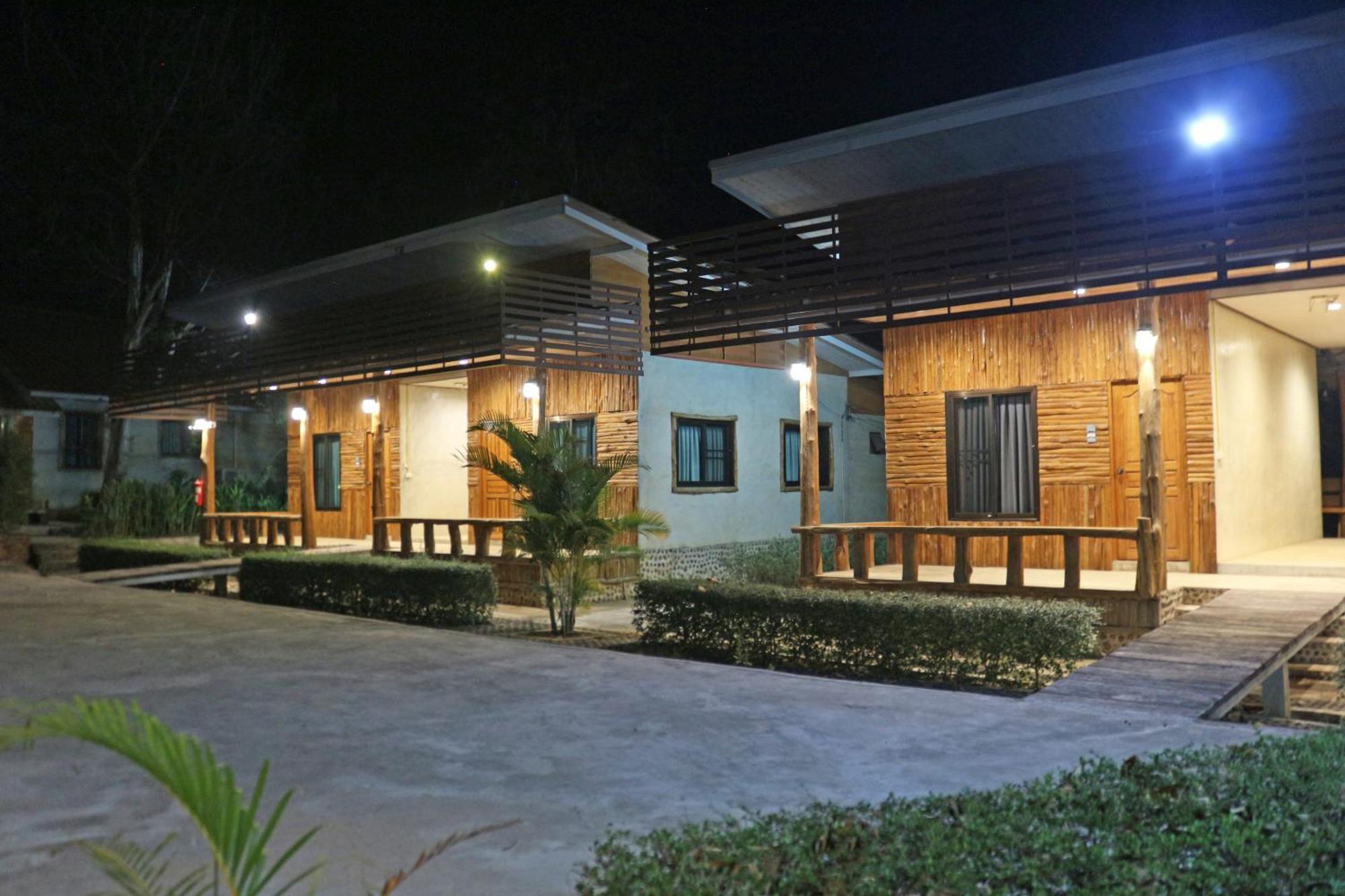 Baan Khue Wieng Resort Mae Sariang Exteriér fotografie