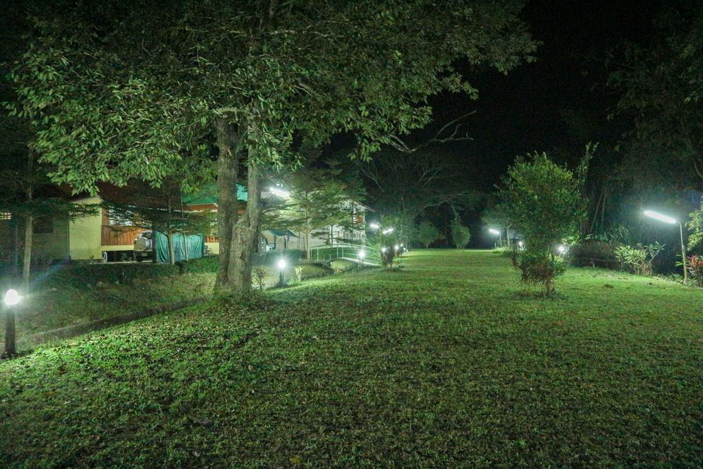 Baan Khue Wieng Resort Mae Sariang Exteriér fotografie